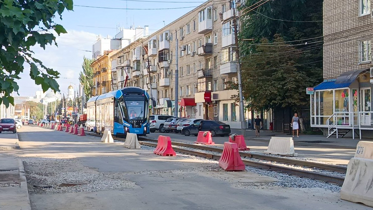 В Саратове продолжается обкатка трамвайных путей в Мирном переулке